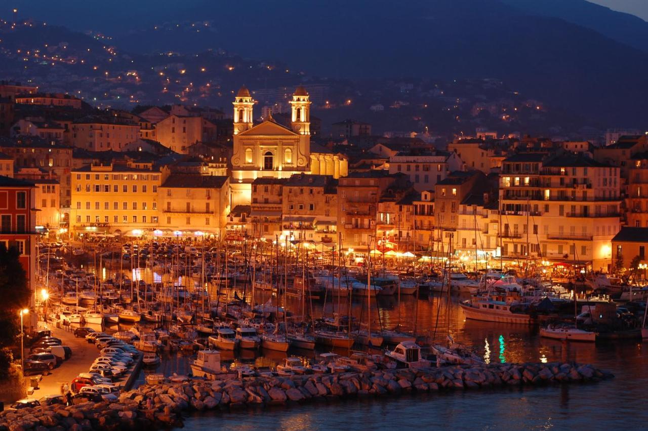 Apartament Beau T2 Sur Le Vieux Port, Centre De Bastia Bastia  Zewnętrze zdjęcie